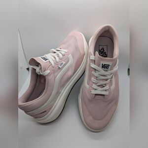 Vans Women's Ultrarange Pink Sneakers